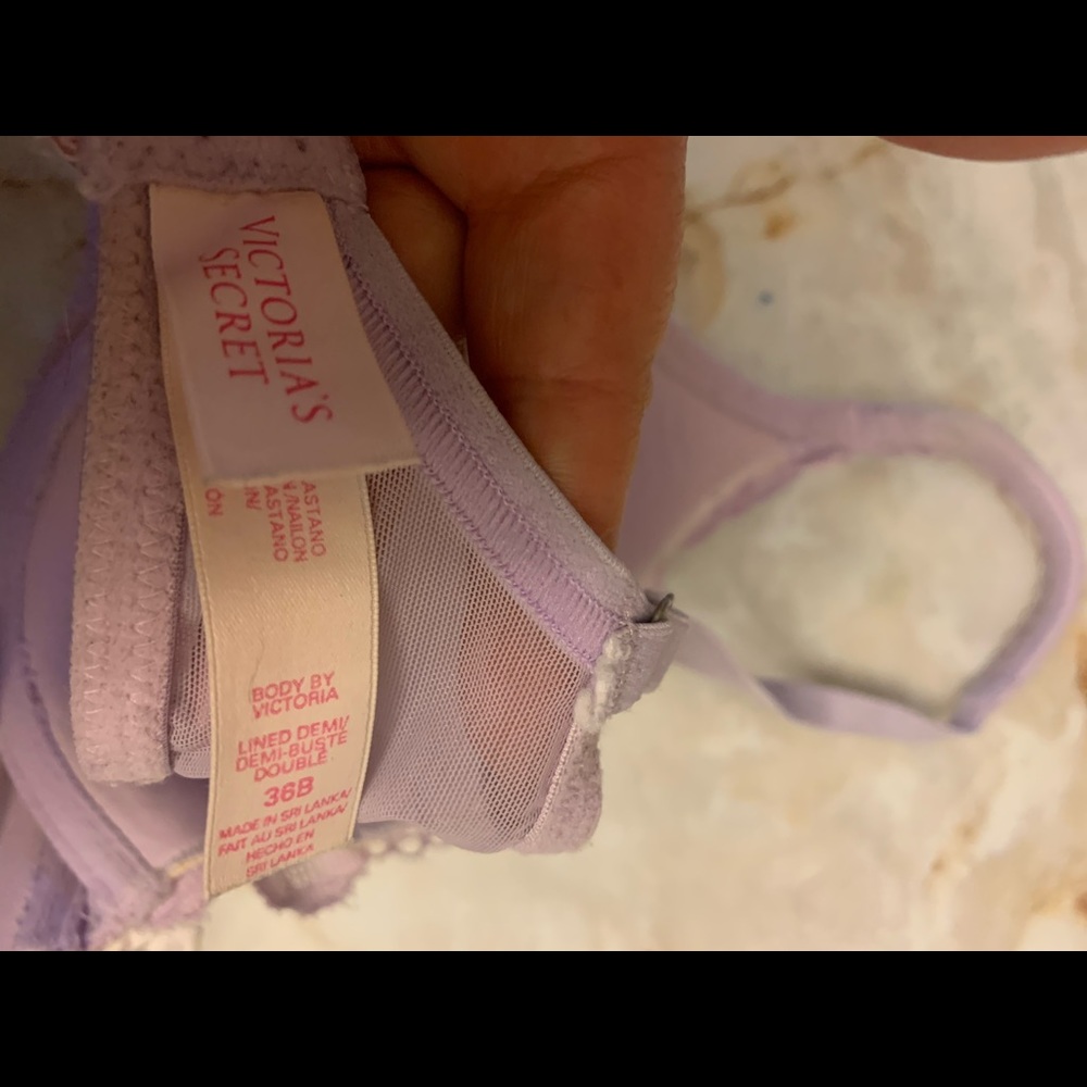 Victoria secret bra 34b - Picture 4 of 4